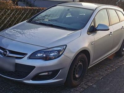Silber Gebraucht 2016 Opel Astra Eco Kombi | 4.400 € (Etwas zu teuer)
