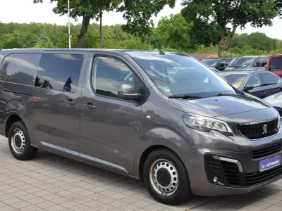 Gebraucht Peugeot Expert Premium 179 PS (131 kW) 2018 Lackierung platiniumgrau Van