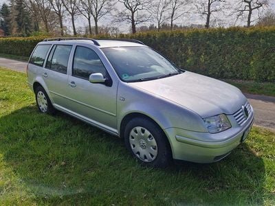 Usata VW Bora 105 CV (77 kW) 2003 Argento Station wagon