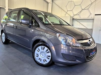 Usata Opel Zafira Family 116 CV (85 kW) 2012 Grigio Monovolume