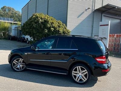 Gebraucht Mercedes ML500 389 PS (286 kW) 2008 Schwarz SUV