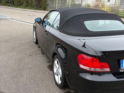 Gebraucht BMW 118 Cabriolet 143 PS (105 kW) 2008 Schwarz Cabrio