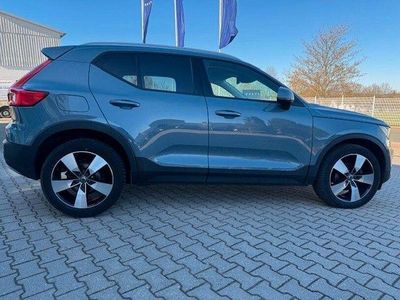 Second-hand Volvo XC40 Momentum 129 CP (94 kW) 2021 Gri SUV
