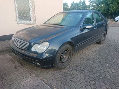 Mercedes C180