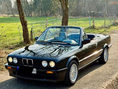 Gebraucht BMW 318 Cabriolet Shadowline 113 PS (83 kW) 1991 Schwarz Cabrio