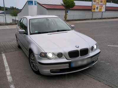 BMW 318 Compact