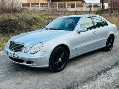 Gebraucht Mercedes E280 190 PS (139 kW) 2006 Grau Limousine