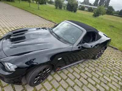 Gebraucht Fiat 124 Spider 140 PS (102 kW) 2019 Schwarz Cabrio