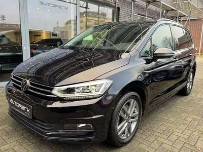 Gebraucht VW Touran Business 150 PS (110 kW) 2024 Schwarz Van / Kleinbus