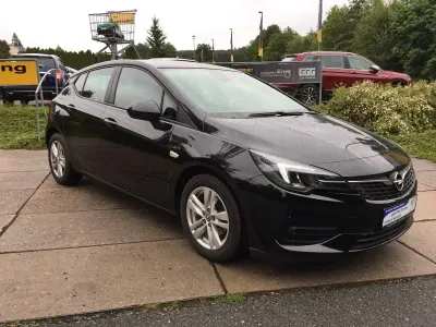 Gebraucht Opel Astra Edition 110 PS (80 kW) 2021 Schwarz Limousine
