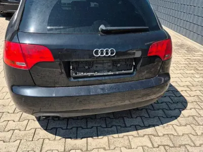Gebraucht Audi A4 140 PS (102 kW) 2007 Schwarz Kombi