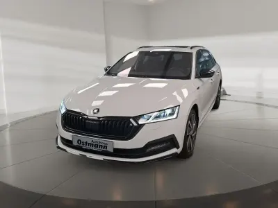 Gebraucht Skoda Octavia SportLine 150 PS (110 kW) 2023 Candyweiss Kombi