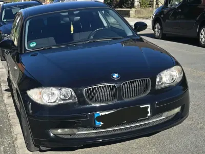 Gebraucht BMW 116 120 PS (88 kW) 2008 Schwarz Kleinwagen