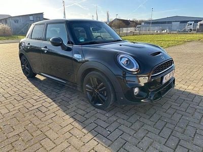Second-hand Mini John Cooper Works 192 CP (141 kW) 2018 Negru Hatchback