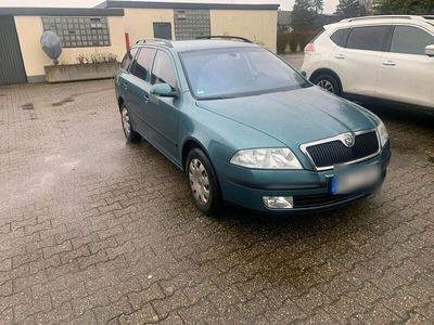 gebraucht Skoda Octavia Combi 1.6 Classic