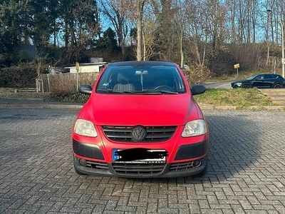 Rot Gebraucht 2006 VW Fox Kleinwagen | 650 € (Guter Preis)
