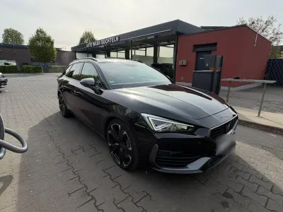 Second-hand Cupra Leon VZ 300 CP (220 kW) 2022 Negru Break