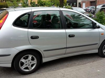 Gebraucht Nissan Almera Tino Comfort 116 PS (85 kW) 2003 Van / Kleinbus