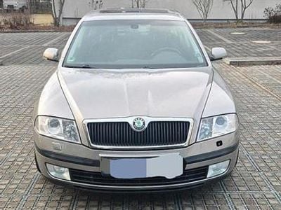 Silber Gebraucht 2007 Skoda Octavia Limousine | 4.990 € (Fairer Preis)