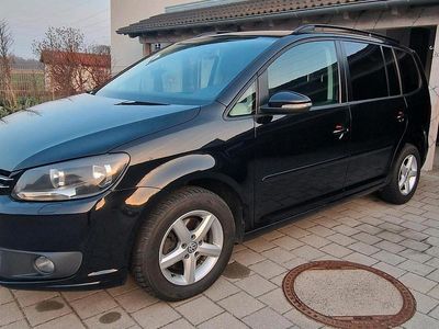 Gebraucht VW Touran 112 PS (82 kW) 2012 Schwarz Van / Kleinbus