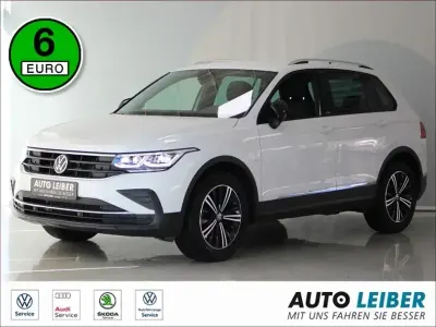 Gebraucht VW Tiguan United 150 PS (110 kW) 2021 Purewhite SUV