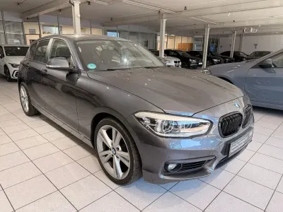 Gebraucht BMW 118 Advantage 150 PS (110 kW) 2018 Grau Limousine
