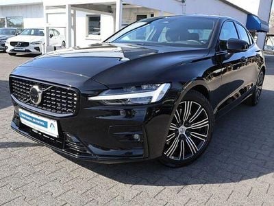 Gebraucht Volvo S60 Ultimate 250 PS (183 kW) 2024 Onyx black Limousine