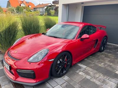 Porsche Cayman GT4
