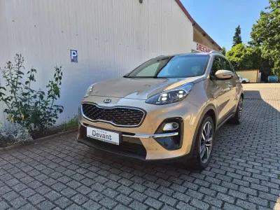 Gebraucht Kia Sportage Spirit 136 PS (100 kW) 2019 (c2s) canyonsilber met. SUV