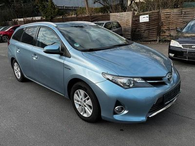 Toyota Auris Hybrid