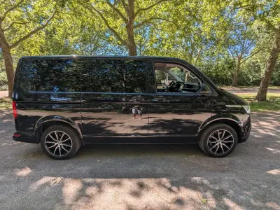 Gebraucht VW Multivan Comfortline 199 PS (146 kW) 2020 Schwarz Van / Kleinbus