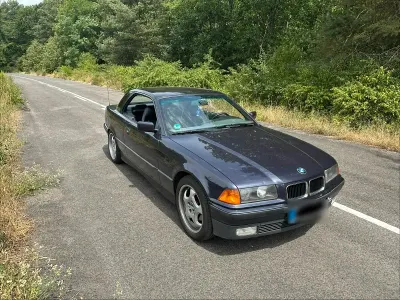 Gebraucht BMW 325 Cabriolet Basis 192 PS (141 kW) 1993 Blau Cabrio