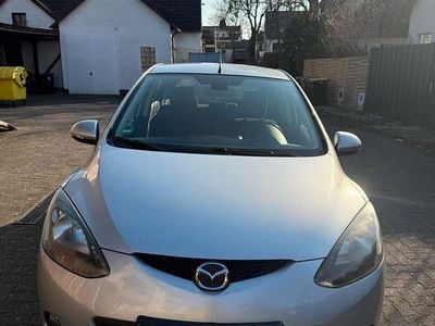 Gebraucht Mazda 2 Independence 86 PS (63 kW) 2008 Silber Kleinwagen
