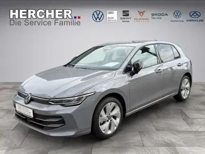 Gebraucht VW Golf VIII Life 150 PS (110 kW) 2025 Grau Limousine