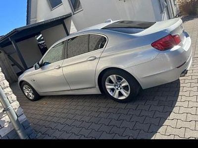 Usata BMW 525 204 CV (150 kW) 2010 Argento Berlina