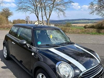Gebraucht Mini ONE 75 PS (55 kW) 2011 Schwarz Kleinwagen