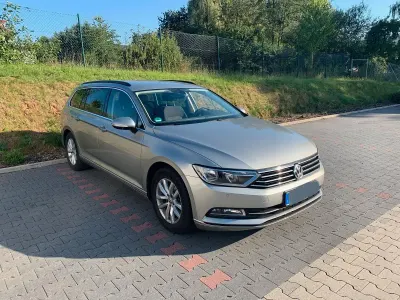 Gebraucht VW Passat Comfortline 150 PS (110 kW) 2016 Grau Kombi