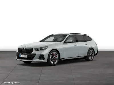 Gebraucht BMW 550e Comfort Edition 489 PS (359 kW) 2026 Kombi