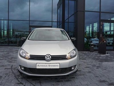 Gebraucht VW Golf VI Match 122 PS (89 kW) 2012 Silber Kleinwagen