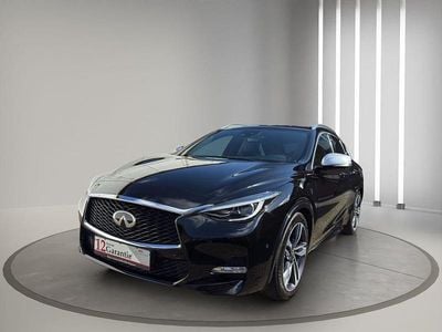 Gebraucht Infiniti Q30 Sport Tech 211 PS (155 kW) 2017 Schwarz Limousine