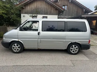 Gebraucht VW Caravelle 102 PS (75 kW) 2001 Silber Van