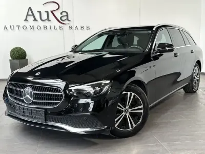 Gebraucht Mercedes E220 Avantgarde 194 PS (142 kW) 2022 Schwarz Kombi