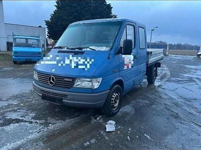 Blau Gebraucht 1999 Mercedes Sprinter Van | 3.400 € (Guter Preis)