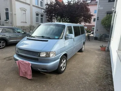 Używany VW T4 102 KM (75 kW) 1998 Niebieski Van
