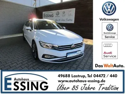 Gebraucht VW Passat Business 150 PS (110 kW) 2022 Gletscherweiß metallic Kombi