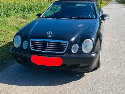 Gebraucht Mercedes CLK320 218 PS (160 kW) 1999 Schwarz Cabrio