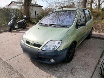 Gebraucht Renault Scénic 105 PS (77 kW) 2001 Grün Van / Kleinbus