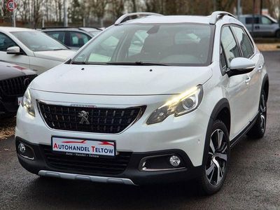 Weiß Gebraucht 2018 Peugeot 2008 Allure SUV | 10.950 € (Fairer Preis)
