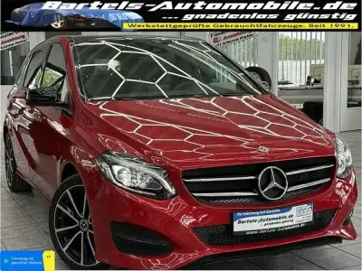 Gebraucht Mercedes B200 Style 136 PS (100 kW) 2019 Rot Kleinwagen