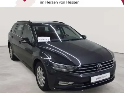 Gebraucht VW Passat Business 150 PS (110 kW) 2022 Grau metallic Kombi